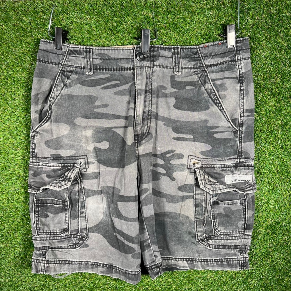 Unionbay Mens Grey Camo Cargo Shorts Size 36‎ Distressed Cotton Utility